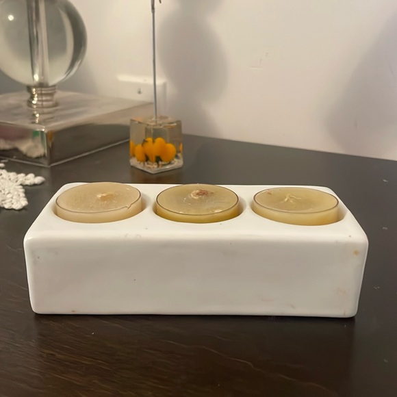 NWOT: White Ceramic Tea Light Candle Holder W/ 3 Vanilla Scent tea light candles - Picture 3 of 7